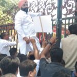 डॉ जसविन्दर सिंह गोगी के नेतृत्व में कांग्रेस कार्यकर्ताओं ने किया नगर निगम का घेराव