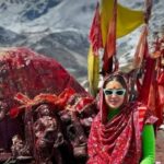 साढ़े 3 किमी पैदल चलकर तृतीय केदार तुंगनाथ पहुंची सारा अली खान