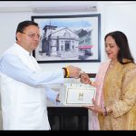 अभिनेत्री हेमामालिनी से मिले मुख्यमंत्री पुष्कर सिंह धामी